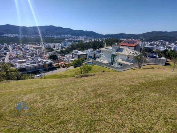 Imagem Terreno à Venda, 720 m² em Trindade - Florianópolis Imagem Terreno à Venda, 720 m² em Trindade - Florianópolis