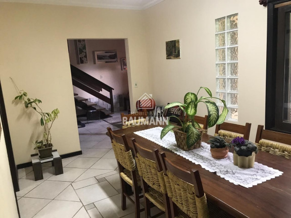 Imagem Casa com 3 Quartos à Venda, 280 m² em Centro - Porto Belo Imagem Casa com 3 Quartos à Venda, 280 m² em Centro - Porto Belo