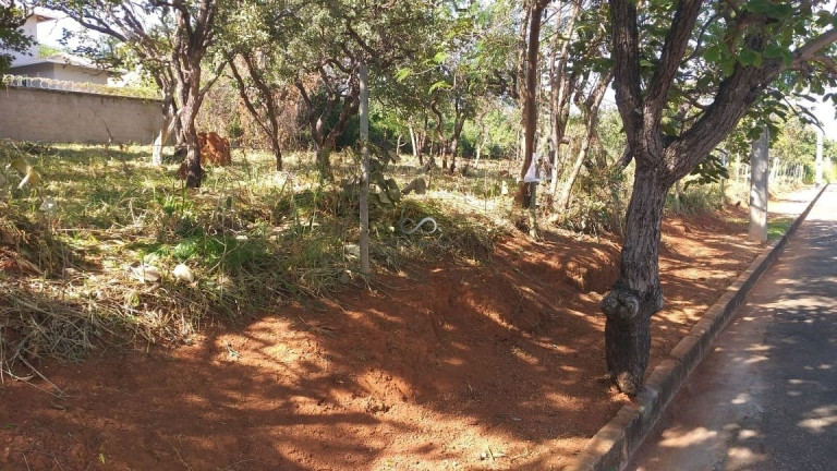 Terreno à Venda, 1.000 m² em Joá - Lagoa Santa