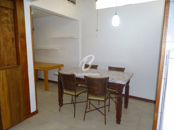 Imagem Sobrado com 2 Quartos para Temporada, em Bombas - Bombinhas Imagem Sobrado com 2 Quartos para Temporada, em Bombas - Bombinhas