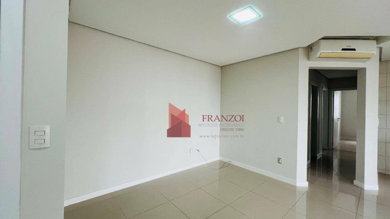 Imagem Apartamento com 3 Quartos à Venda, 98 m² em Centro - Itajaí Imagem Apartamento com 3 Quartos à Venda, 98 m² em Centro - Itajaí