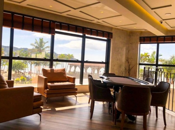 Imagem Imóvel com 4 Quartos à Venda, 295 m² em Meia Praia - Itapema Imagem Imóvel com 4 Quartos à Venda, 295 m² em Meia Praia - Itapema