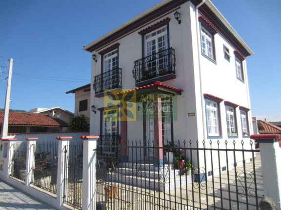 Imagem Casa com 3 Quartos à Venda, 149 m² em Centro - Porto Belo