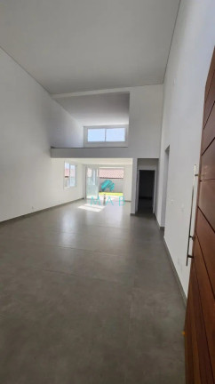 Imagem Casa com 3 Quartos à Venda, 194 m² em Cachoeira Do Bom Jesus - Florianópolis