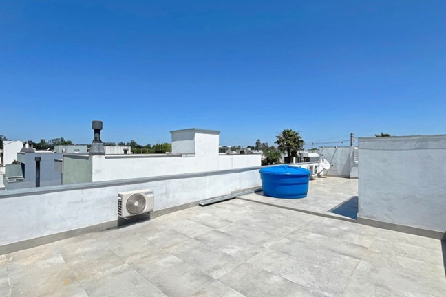 Imagem Casa com 2 Quartos à Venda, 170 m² em Hípica - Porto Alegre Imagem Casa com 2 Quartos à Venda, 170 m² em Hípica - Porto Alegre