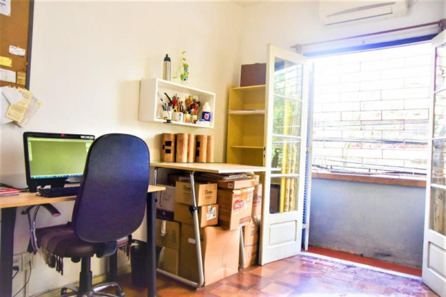 Imagem Casa com 3 Quartos à Venda, 160 m² em Centro Historico - Porto Alegre Imagem Casa com 3 Quartos à Venda, 160 m² em Centro Historico - Porto Alegre