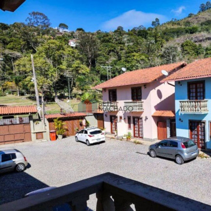 Casa com 2 Quartos à Venda,  em Parque Do Imbuí - Teresópolis