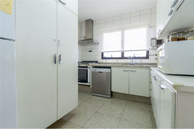 Imagem Imóvel com 4 Quartos à Venda, em Moema - São Paulo Imagem Imóvel com 4 Quartos à Venda, em Moema - São Paulo