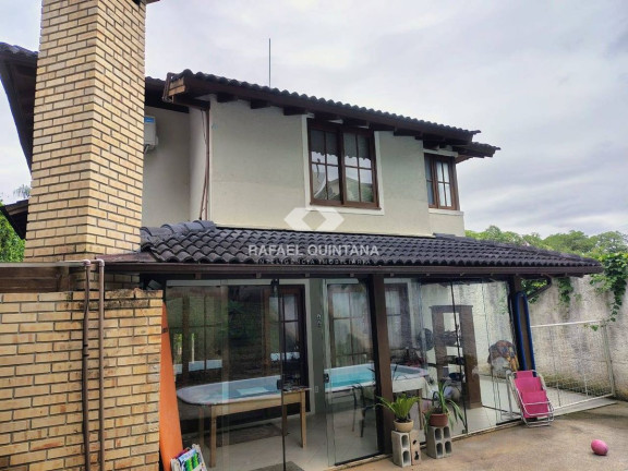 Imagem Casa com 4 Quartos à Venda, 230 m² em Cacupé - Florianópolis