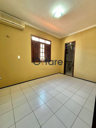 Imagem Casa com 4 Quartos à Venda, 134 m² em Sapiranga - Fortaleza Imagem Casa com 4 Quartos à Venda, 134 m² em Sapiranga - Fortaleza
