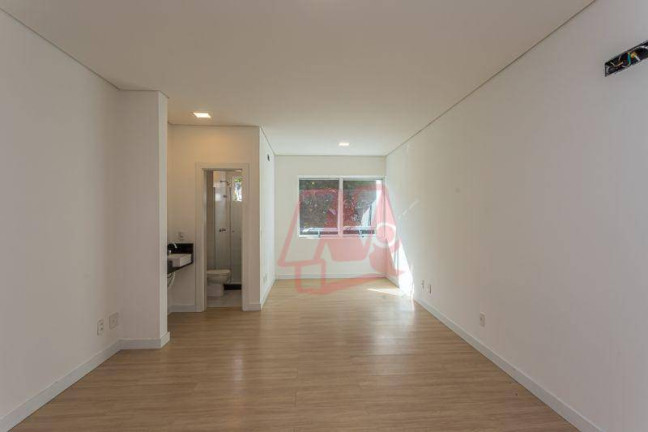 Imagem Studio com 1 Quarto para Alugar, 37 m² em Centro - Porto Alegre Imagem Studio com 1 Quarto para Alugar, 37 m² em Centro - Porto Alegre