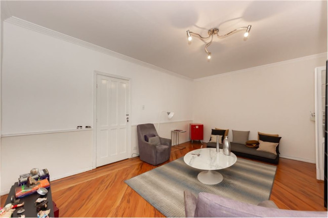 Imagem Casa com 6 Quartos à Venda, 220 m² em Jardim Paulista - São Paulo Imagem Casa com 6 Quartos à Venda, 220 m² em Jardim Paulista - São Paulo