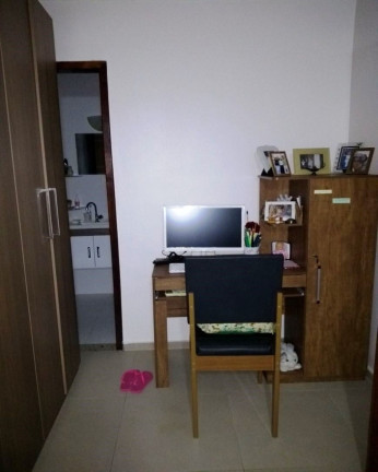 Imagem Casa com 2 Quartos à Venda, 95 m² em Luz - Nova Iguaçu Imagem Casa com 2 Quartos à Venda, 95 m² em Luz - Nova Iguaçu