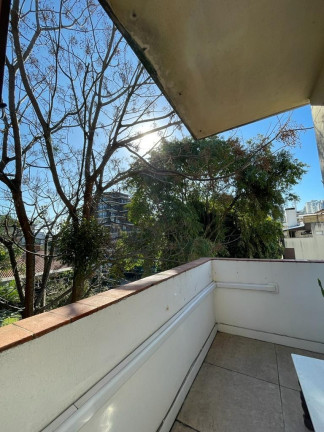 Imagem Imóvel com 3 Quartos à Venda, em Petrópolis - Porto Alegre Imagem Imóvel com 3 Quartos à Venda, em Petrópolis - Porto Alegre