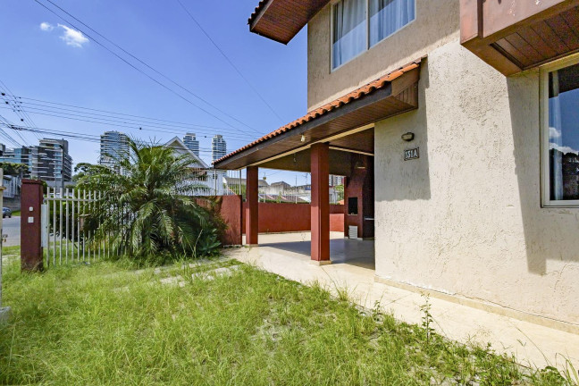 Imagem Sobrado com 3 Quartos à Venda, 123 m² em Campina Do Siqueira - Curitiba Imagem Sobrado com 3 Quartos à Venda, 123 m² em Campina Do Siqueira - Curitiba