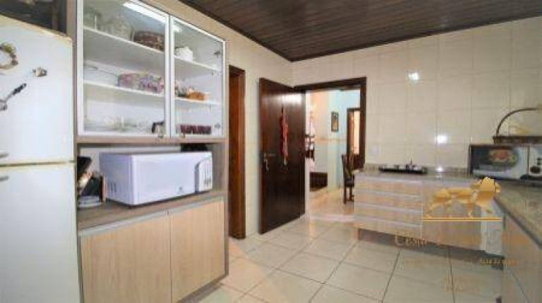 Imagem Casa com 5 Quartos para Temporada, 200 m² em Jaguaribe - Campos Do Jordão Imagem Casa com 5 Quartos para Temporada, 200 m² em Jaguaribe - Campos Do Jordão