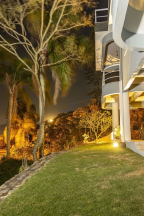 Imagem Casa com 3 Quartos à Venda, 337 m² em Centro - Bombinhas