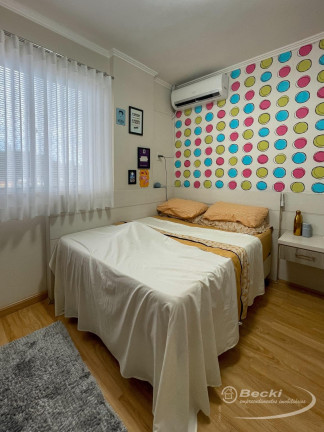Imagem Apartamento com 3 Quartos à Venda, 80 m² em Bom Retiro - Joinville