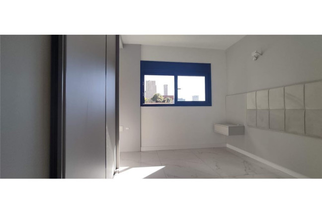 Imagem Imóvel com 1 Quarto à Venda, em Auxiliadora - Porto Alegre Imagem Imóvel com 1 Quarto à Venda, em Auxiliadora - Porto Alegre