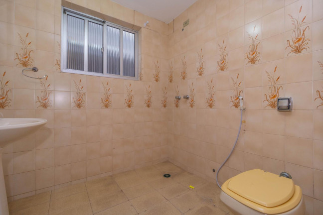 Imagem Casa com 3 Quartos à Venda, 280 m² em Seminário - Curitiba Imagem Casa com 3 Quartos à Venda, 280 m² em Seminário - Curitiba