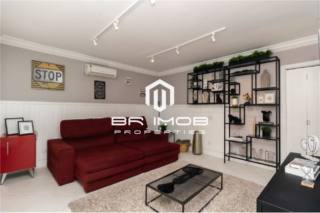 Imagem Imóvel com 3 Quartos à Venda, 300 m² em Vila Ipojuca - São Paulo Imagem Imóvel com 3 Quartos à Venda, 300 m² em Vila Ipojuca - São Paulo