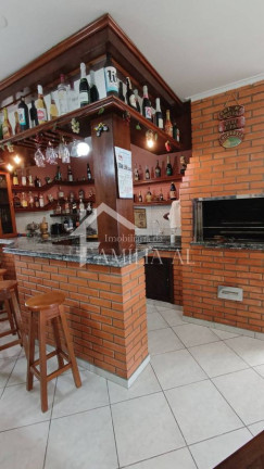 Imagem Sobrado com 4 Quartos à Venda, 300 m² em Bom Retiro - Joinville Imagem Sobrado com 4 Quartos à Venda, 300 m² em Bom Retiro - Joinville