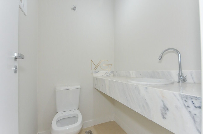 Imagem Casa com 3 Quartos à Venda, 121 m² em Xaxim - Curitiba Imagem Casa com 3 Quartos à Venda, 121 m² em Xaxim - Curitiba