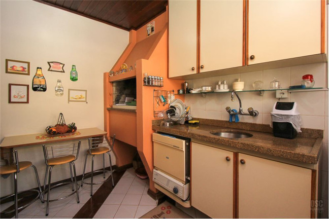 Imagem Apartamento com 3 Quartos à Venda, 157 m² em Petrópolis - Porto Alegre Imagem Apartamento com 3 Quartos à Venda, 157 m² em Petrópolis - Porto Alegre