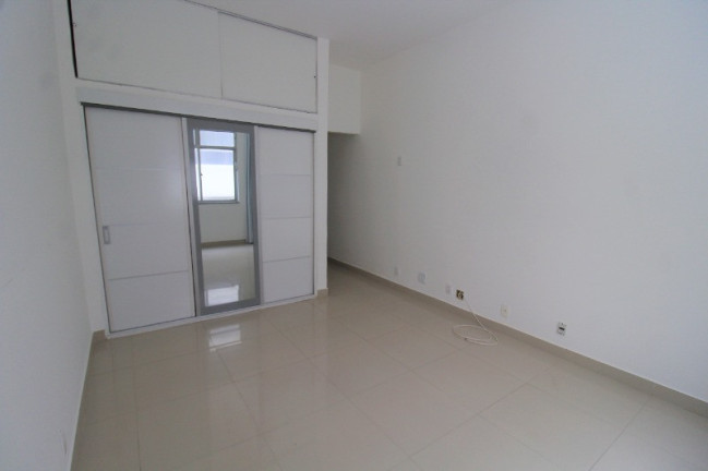 Imagem Apartamento com 3 Quartos para Alugar, 140 m² em Ipanema - Rio De Janeiro Imagem Apartamento com 3 Quartos para Alugar, 140 m² em Ipanema - Rio De Janeiro