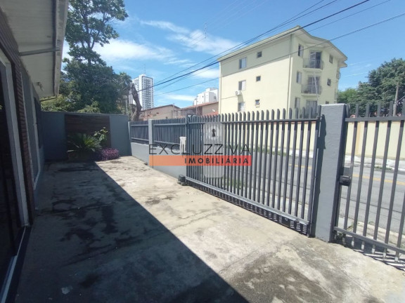 Imagem Casa com 3 Quartos à Venda, 350 m² em Loteamento Chácaras Pastorelli - Taubaté Imagem Casa com 3 Quartos à Venda, 350 m² em Loteamento Chácaras Pastorelli - Taubaté