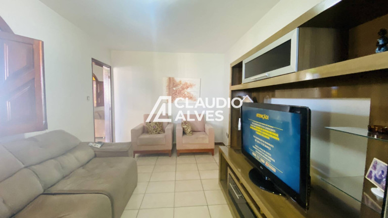 Imagem Casa com 4 Quartos à Venda, 200 m² em Santa Mônica - Feira De Santana Imagem Casa com 4 Quartos à Venda, 200 m² em Santa Mônica - Feira De Santana