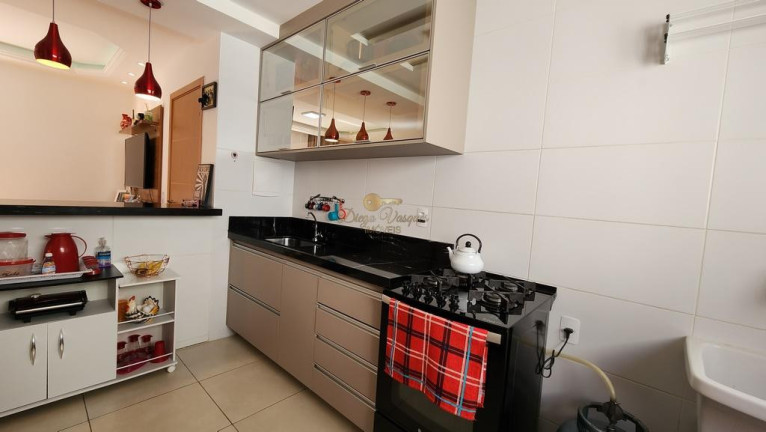 Imagem Apartamento com 2 Quartos à Venda, 56 m² em Pimenteiras - Teresópolis