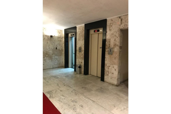 Imagem Imóvel com 2 Quartos à Venda, 81 m² em Centro Histórico - Porto Alegre Imagem Imóvel com 2 Quartos à Venda, 81 m² em Centro Histórico - Porto Alegre
