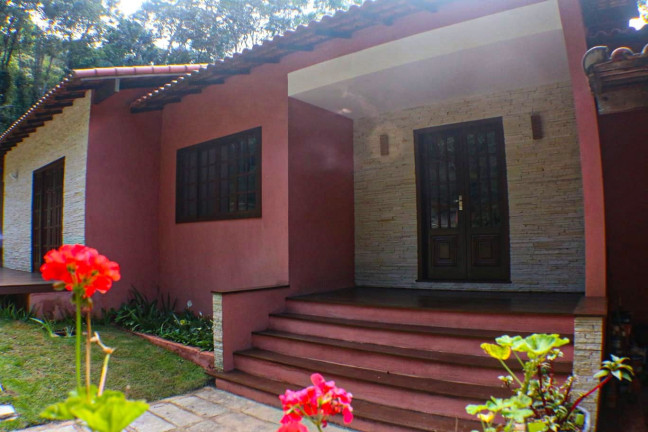 Imagem Casa com 3 Quartos à Venda, 270 m² em Quebra Frascos - Teresópolis Imagem Casa com 3 Quartos à Venda, 270 m² em Quebra Frascos - Teresópolis