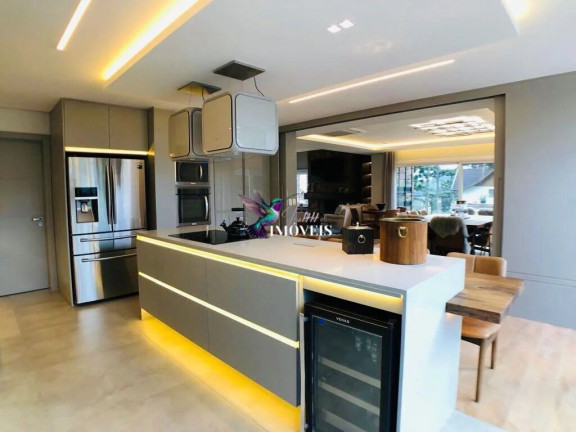 Imagem Casa com 5 Quartos à Venda, 567 m² em Centro - Gramado Imagem Casa com 5 Quartos à Venda, 567 m² em Centro - Gramado
