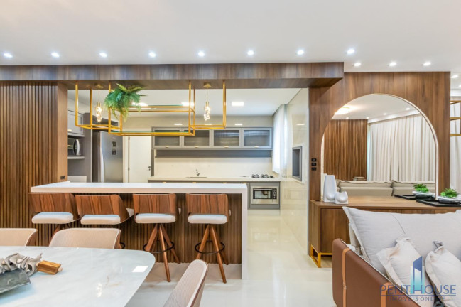 Imagem Apartamento com 3 Quartos à Venda, 130 m² em Centro - Balneário Camboriú