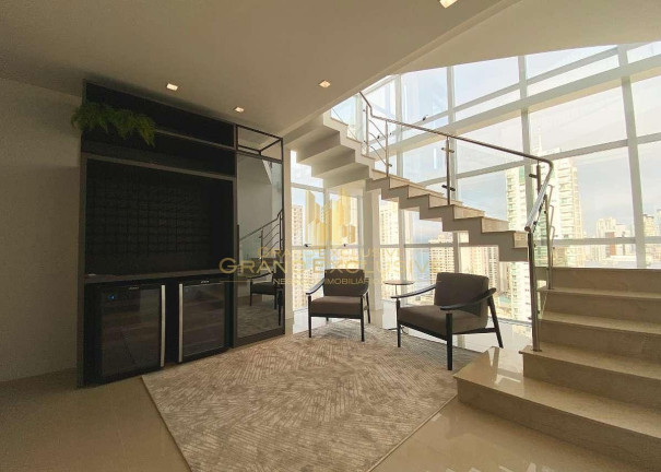 Imagem Apartamento com 4 Quartos à Venda, 240 m² em Centro - Balneário Camboriú