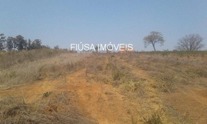 Imagem Terreno à Venda, 2.450 m² em Zona Rural - Capitólio Imagem Terreno à Venda, 2.450 m² em Zona Rural - Capitólio