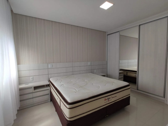 Imagem Apartamento com 4 Quartos à Venda, 190 m² em Meia Praia - Itapema Imagem Apartamento com 4 Quartos à Venda, 190 m² em Meia Praia - Itapema