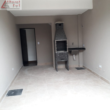 Imagem Sobrado com 2 Quartos à Venda, 70 m² em Anhanguera - Praia Grande Imagem Sobrado com 2 Quartos à Venda, 70 m² em Anhanguera - Praia Grande