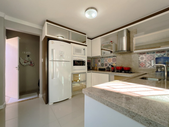 Imagem Casa com 4 Quartos à Venda, 290 m² em Estreito - Florianópolis