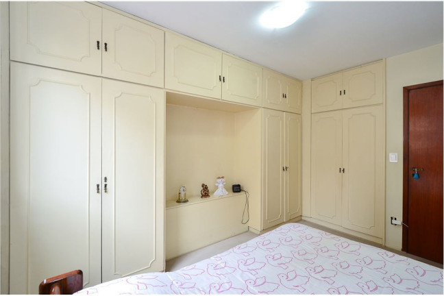 Imagem Apartamento com 3 Quartos à Venda, 72 m² em Moema - São Paulo
