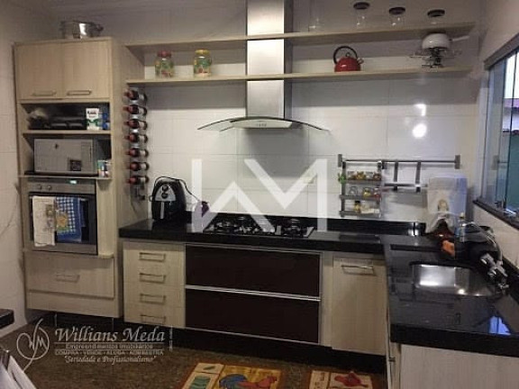 Imagem Casa com 3 Quartos à Venda, 333 m² em Vila Rosalia - Guarulhos Imagem Casa com 3 Quartos à Venda, 333 m² em Vila Rosalia - Guarulhos