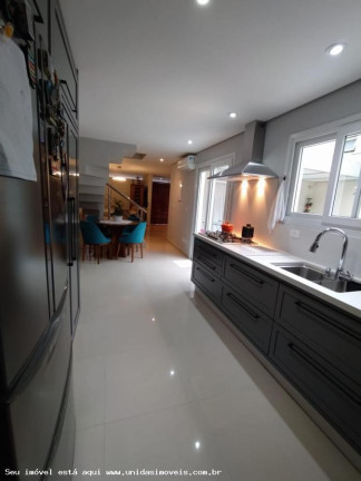 Imagem Casa com 4 Quartos à Venda, 215 m² em Interlagos - São Paulo