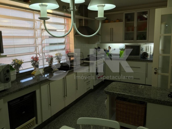 Imagem Casa com 5 Quartos à Venda, 392 m² em Chácara Das Pedras - Porto Alegre Imagem Casa com 5 Quartos à Venda, 392 m² em Chácara Das Pedras - Porto Alegre