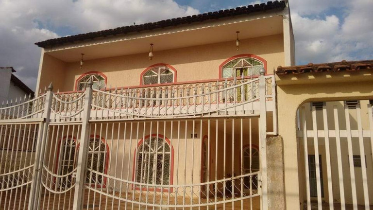 Imagem Sobrado com 7 Quartos à Venda, 360 m² em Taguatinga Norte - Taguatinga Imagem Sobrado com 7 Quartos à Venda, 360 m² em Taguatinga Norte - Taguatinga