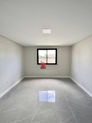 Imagem Sobrado com 4 Quartos à Venda, 265 m² em Santa Regina - Camboriú Imagem Sobrado com 4 Quartos à Venda, 265 m² em Santa Regina - Camboriú