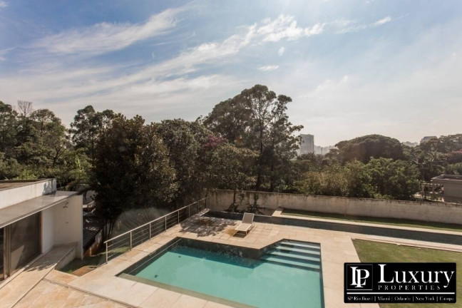Imagem Casa com 3 Quartos à Venda, em Real Parque - São Paulo Imagem Casa com 3 Quartos à Venda, em Real Parque - São Paulo
