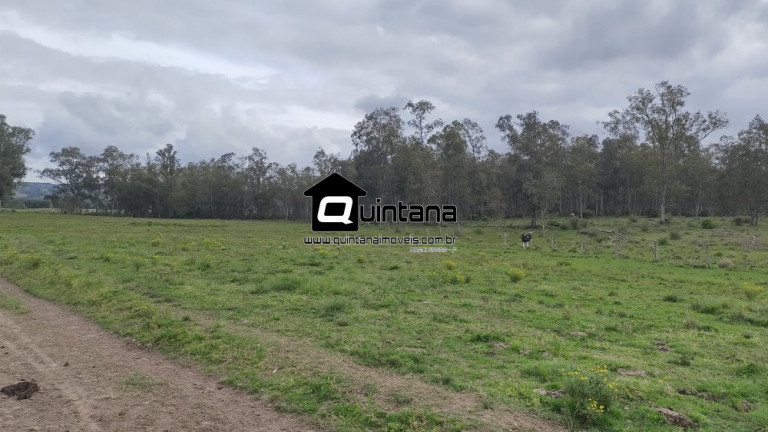 Imagem Imóvel com 3 Quartos à Venda, 660.000 m² em Fragata - Pelotas Imagem Imóvel com 3 Quartos à Venda, 660.000 m² em Fragata - Pelotas