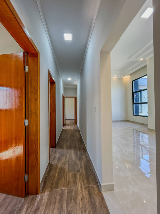 Imagem Casa com 3 Quartos à Venda, 360 m² em Parque São Cristóvão - Taubaté Imagem Casa com 3 Quartos à Venda, 360 m² em Parque São Cristóvão - Taubaté